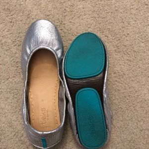 Tieks Silver Screen Size 9